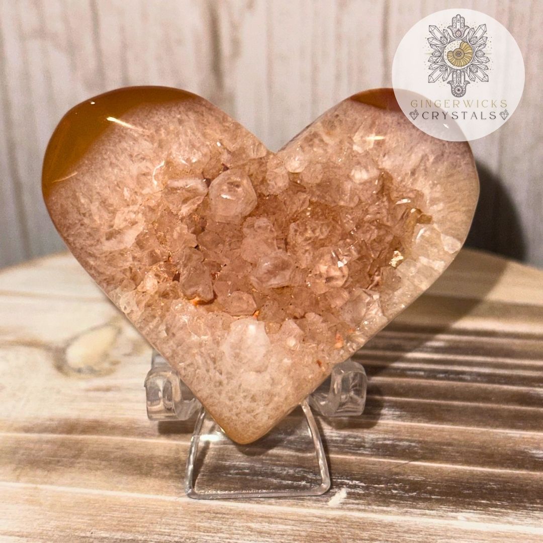 Druzy Carnelian Heart 60G CA11