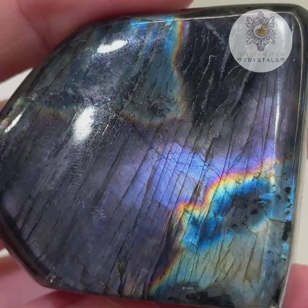 Labradorite Free Form – 65g